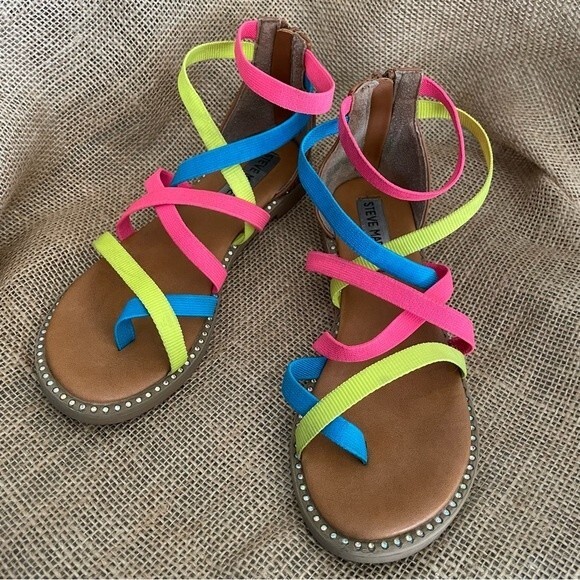 Steve Madden Colorful Neon Strappy Sandals for Girls, size 1 - Picture 1 of 9